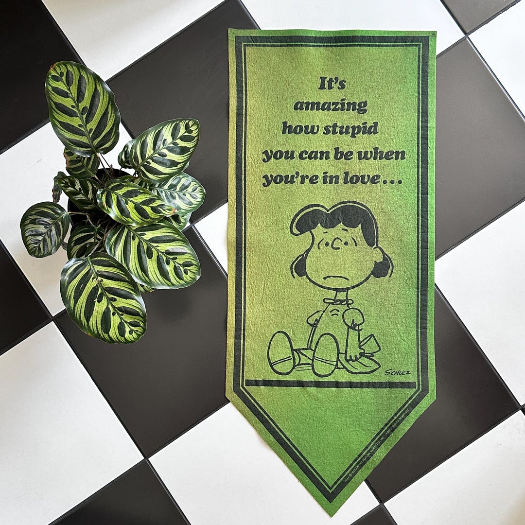 Vintage 1952 Peanuts Lucy Love Green Felt Banner Pennant Flag