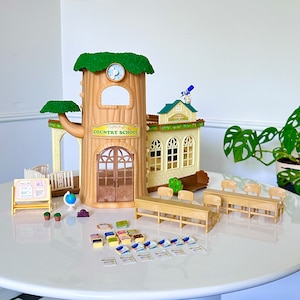 Complete Calico Critters Sylvanian Families Country Tree School