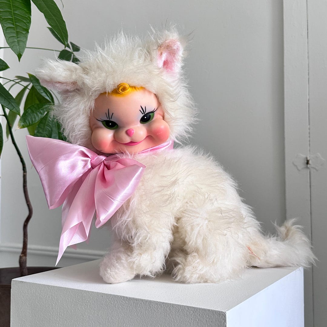 Large Vintage 1950s Rushton Star Creation Pastel Pink White Kitty