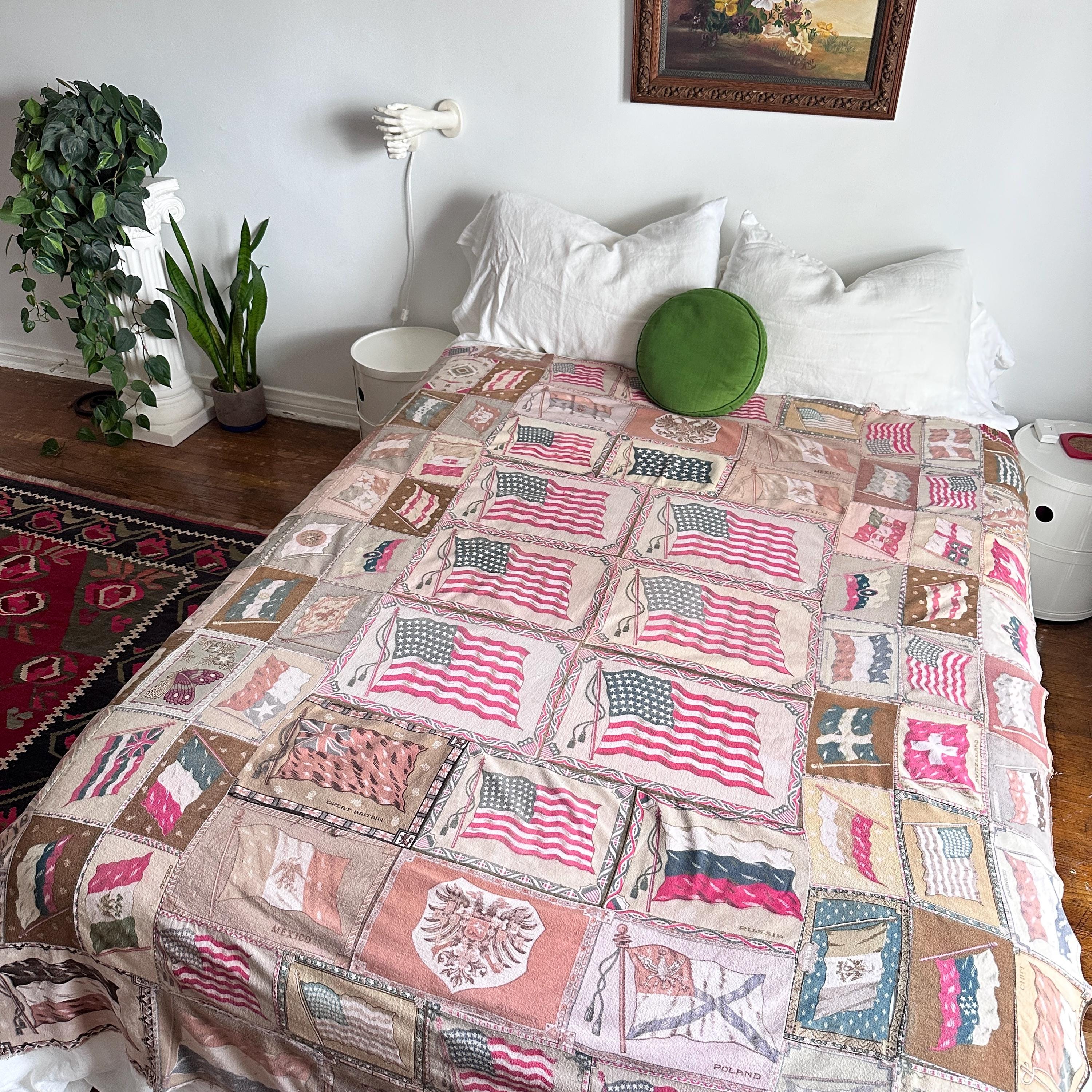 Antique 1880s Victorian Patriotic American flag flannel quilt top