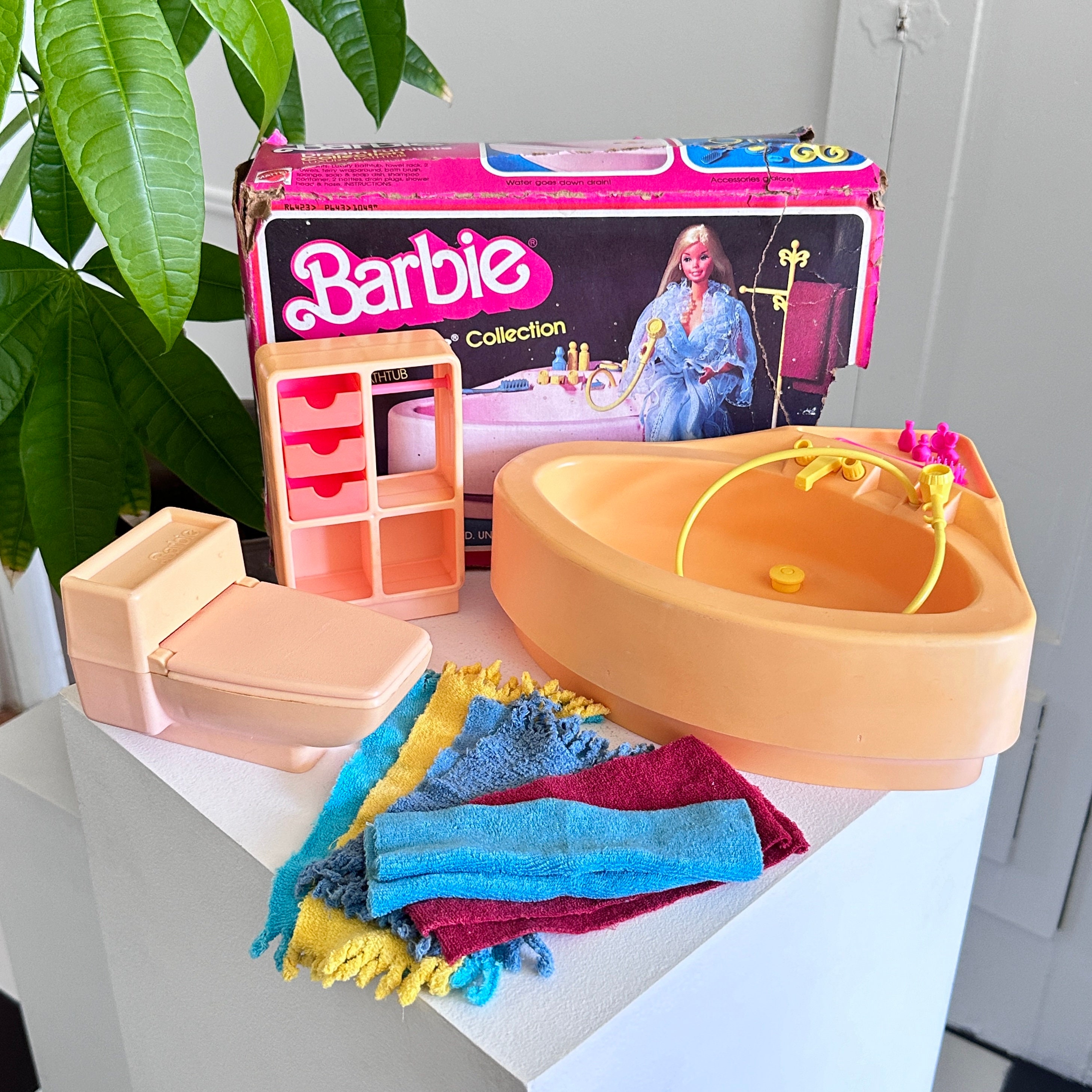 Vintage 1979 Barbie Dream Furniture Collection 1049 Luxury Bathtub
