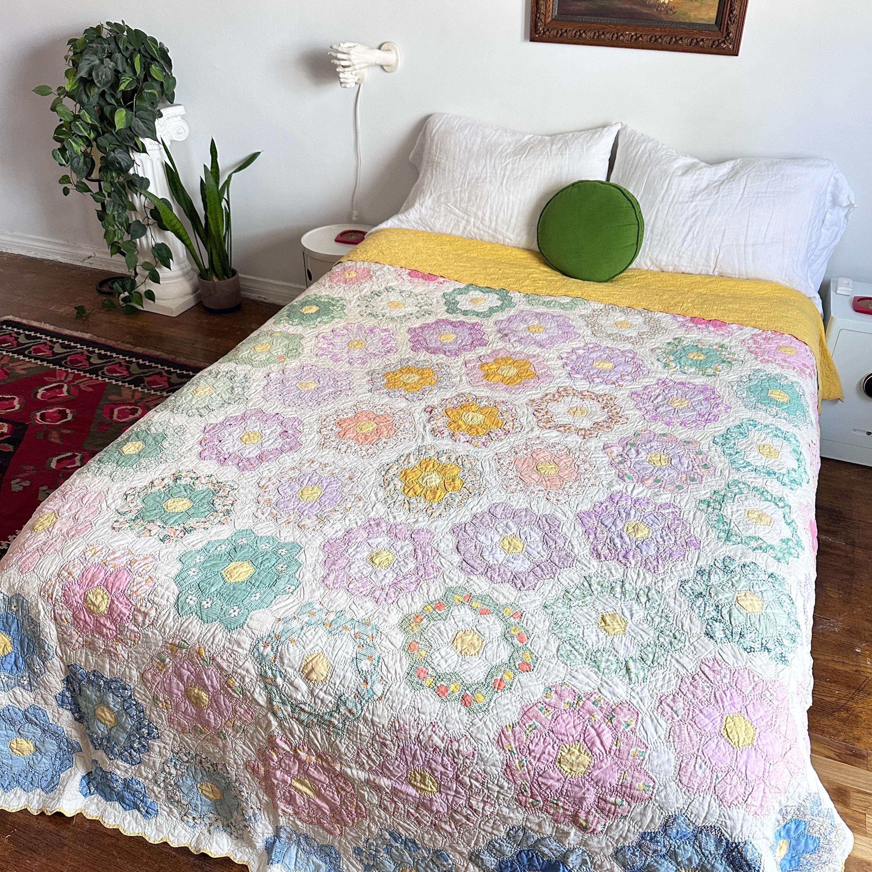 ヴィンテージ　お花 Vintage 1930s 1940s Grandmothers Flower Garden Hand Pieced Quilted