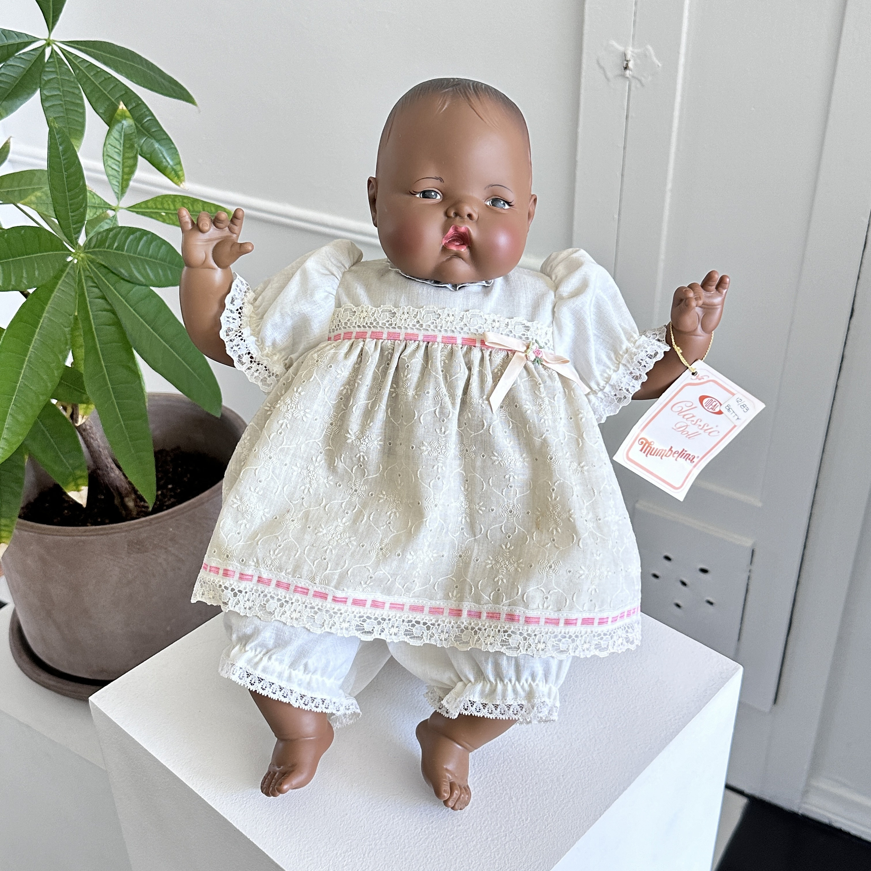 RARE Vintage 1982 Ideal Newborn Baby Tiny Thumbelina 17