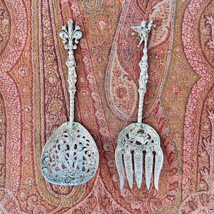 Vintage Ornate Rococo Cherub and Floral Repoussé Design Italian Silver Plated Fork and Spoon Serving Set