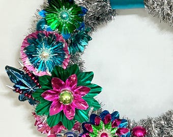 Riflettore di luce natalizia vintage Kitsch Wreath Shiny Brite Colorful Colors 14"