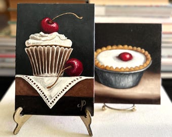 Originele schilderijen met kersentaart en cupcake, stillevenkunst van Jane Palmer