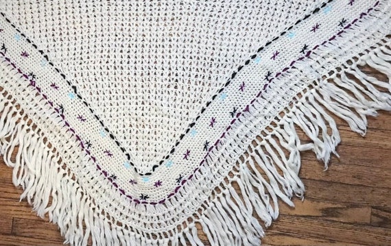 Vintage Cream Soft Crochet Shawl Fringe Trim Gran… - image 4