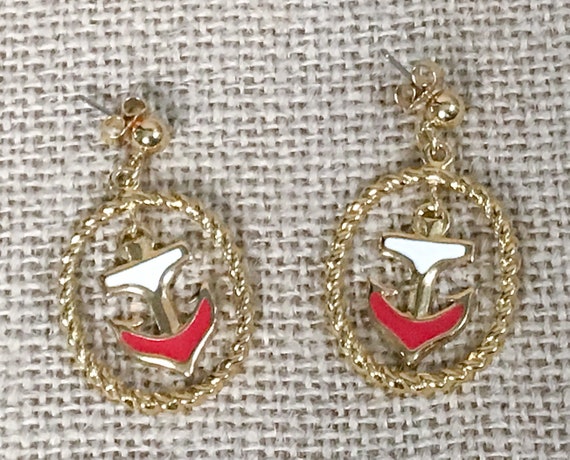 Vintage Avon Anchor Earrings In Gold Tone Oval Fr… - image 1