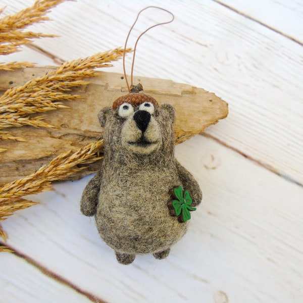 Rustic Christmas Bear Ornament with Acorn Cap and Wooden Clover - Handcrafted from Organic Wool