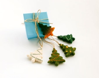 Set of 5 needle felted miniature Christmas tree ornaments, Gift Tags