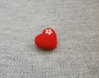 Red heart brooch, Needle felted Valentines day heart gift