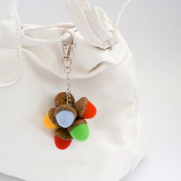 Felt acorn keychain, Acorn zipper charm, Bag charm, Key ring charm