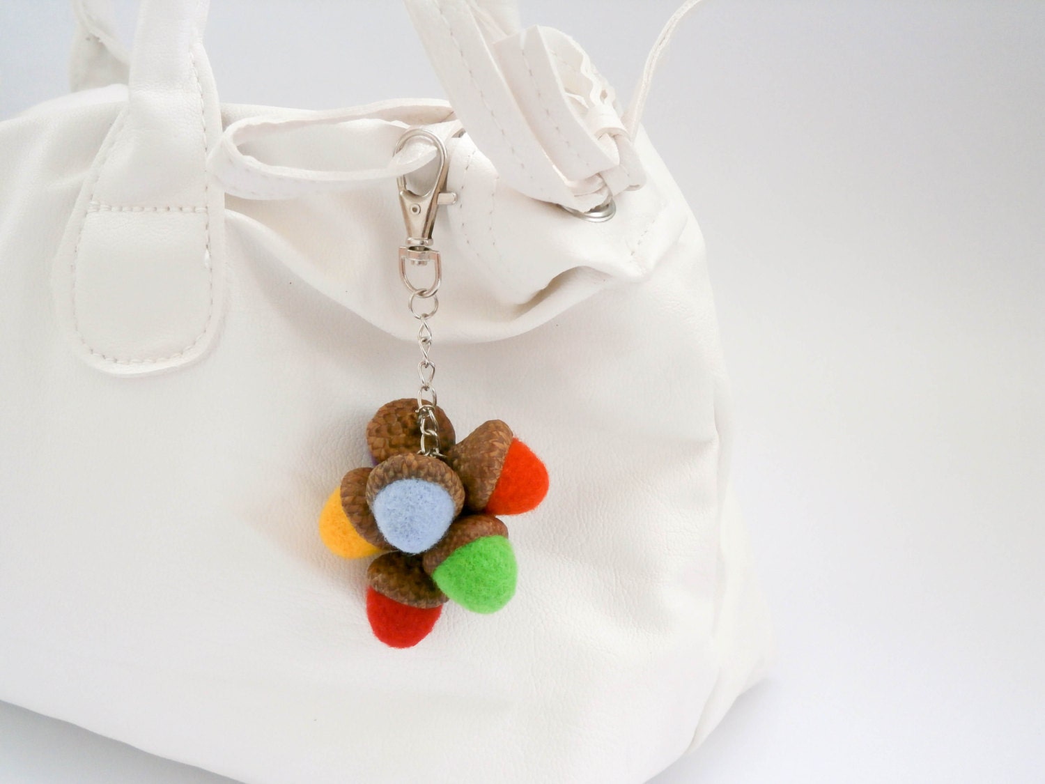 HOPE ON THE STAGE Acorn Keyring Charm (SEOUL) - A-KPOP