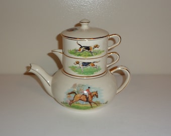 Royal Winton Hunt Scene, Horseman, Foxes, Hounds, Stacking Teapot Made in Grimwades England Free Standard Shipping in the U.S.A.