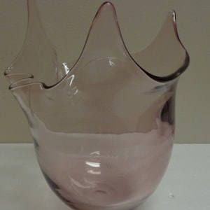Erickson Heliotrope Handkerchief Bowl Hand Blown in Bremen, Ohio, Made in USA, Free Standard Shipping in the U.S.
