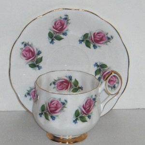 Elizabethan Fine Bone China Rose Pattern Cup and Saucer Made in England  Free Standard Shipping in the U.S.