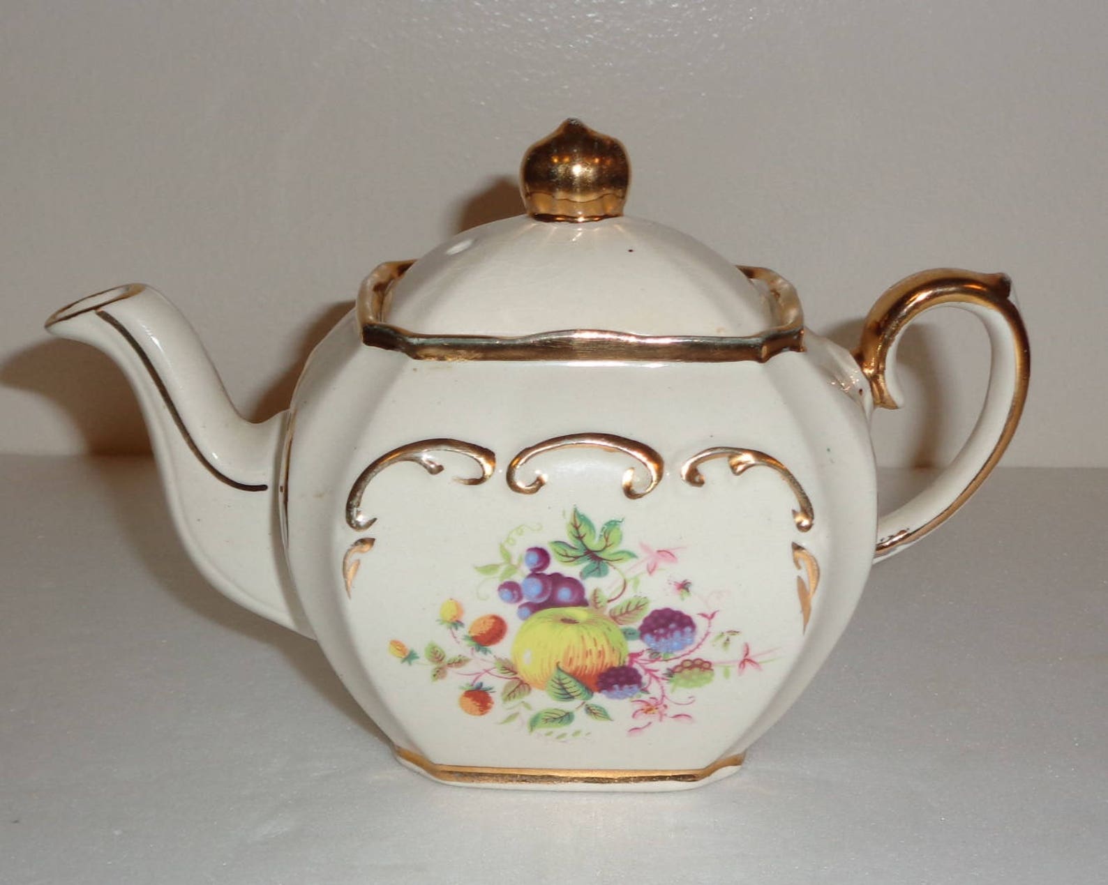 Sadler Small Cube Fruit Teapot Made in England Numbered MI/MM Etsy
