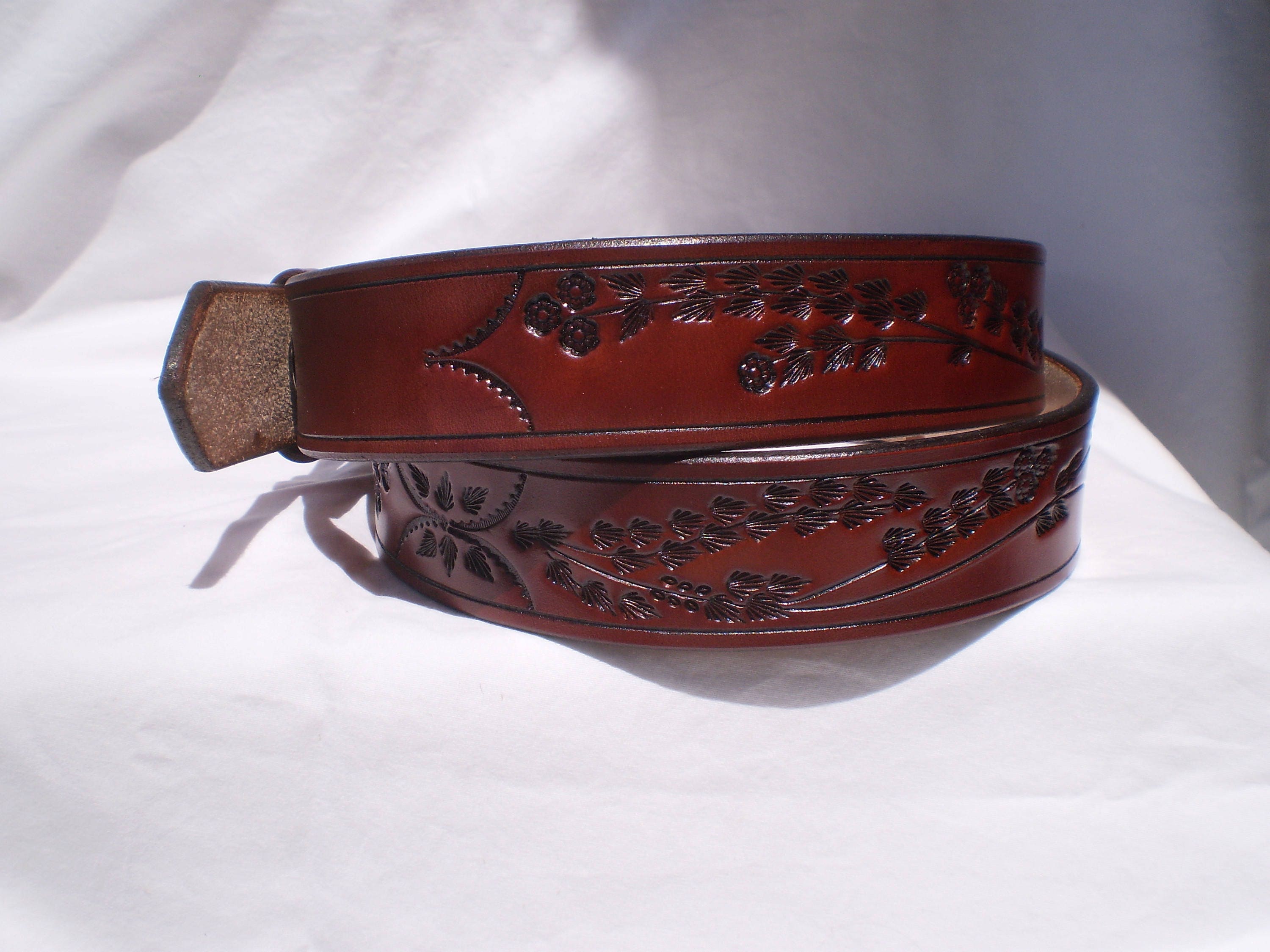 Texas Prairie Handtooled Genuine Leather Belt. Made in  display picture 3