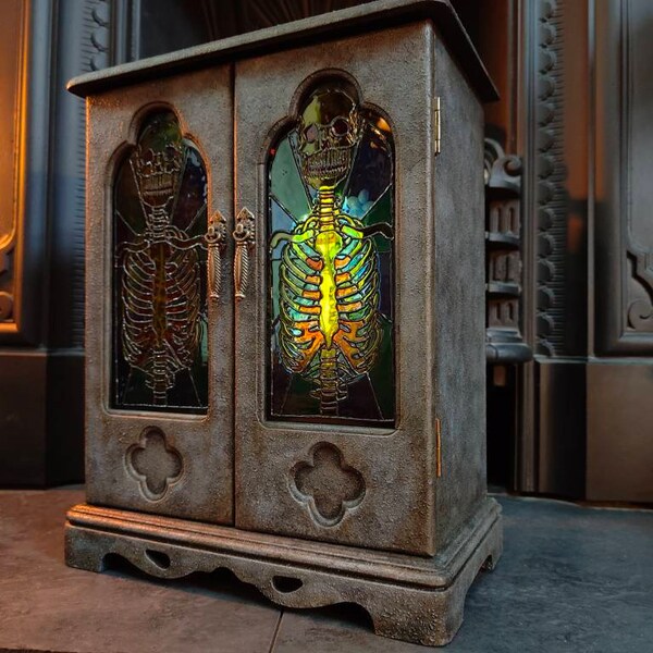 Catacombs inspired jewellery box repaint. Ooak gothic home decor. Skeleton stained glass