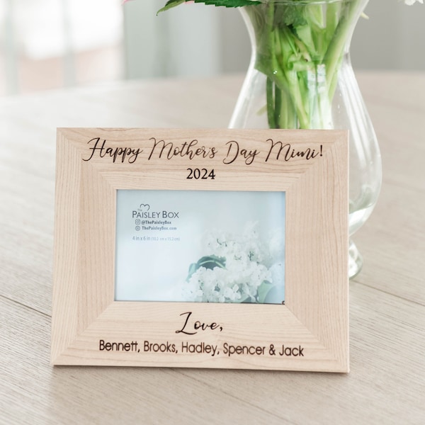 Mother's Day Frame, Personalized Mother's Day Gift Picture Frame, Custom Wood Photo Frame with Custom Engraved Text, Grandma Gift