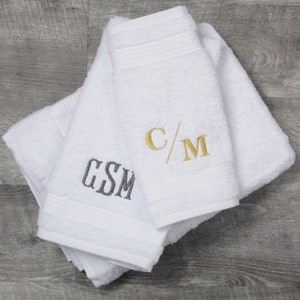 Luxury Embroidered Towels, Custom Monogrammed Towel, Personalized Bath Towel, Realtor Gift, Wedding Gift, Housewarming Gift, College Gift