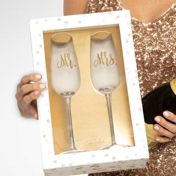 Mr and Mrs Glasses, Mr Mrs or Mrs Mrs Champagne Flutes, Mr Mrs Champagne, Mr and Mrs Wedding Gift, Bridal Shower Gift, Toasting Glasses