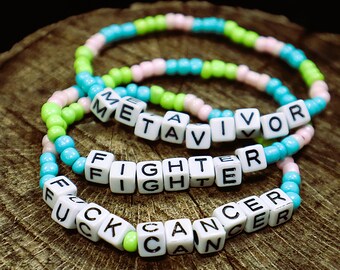 Pulsera de concienciación sobre el cáncer de mama metastásico: joyería elástica con cuentas de vidrio (juego de 3)
