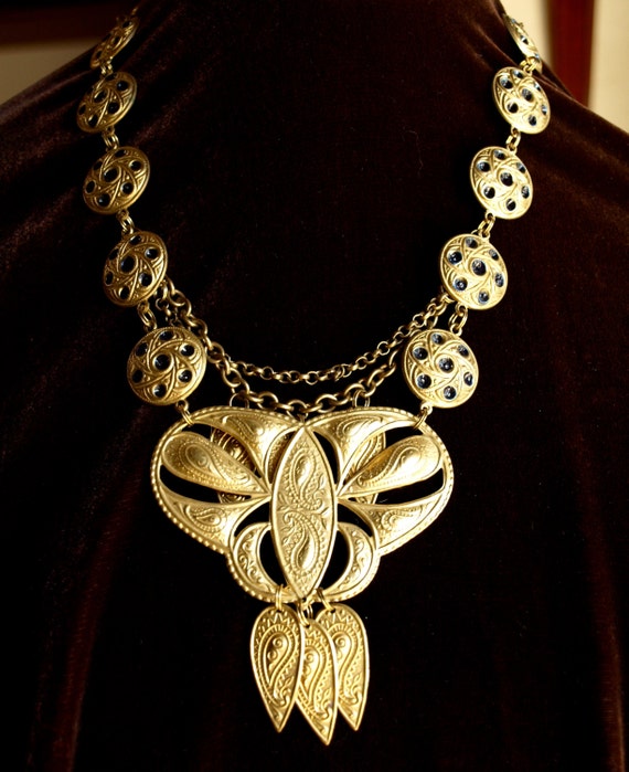 Necklace Statement Retro runway style - image 4