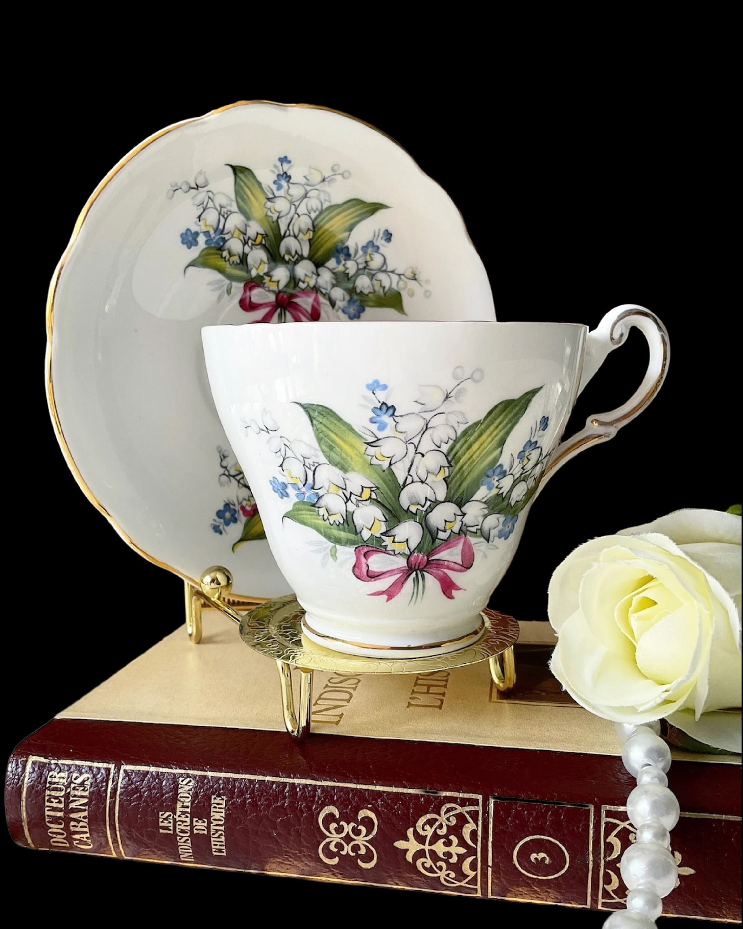 Regency Bone China England Lily of the Valley Tea Cup & Saucer