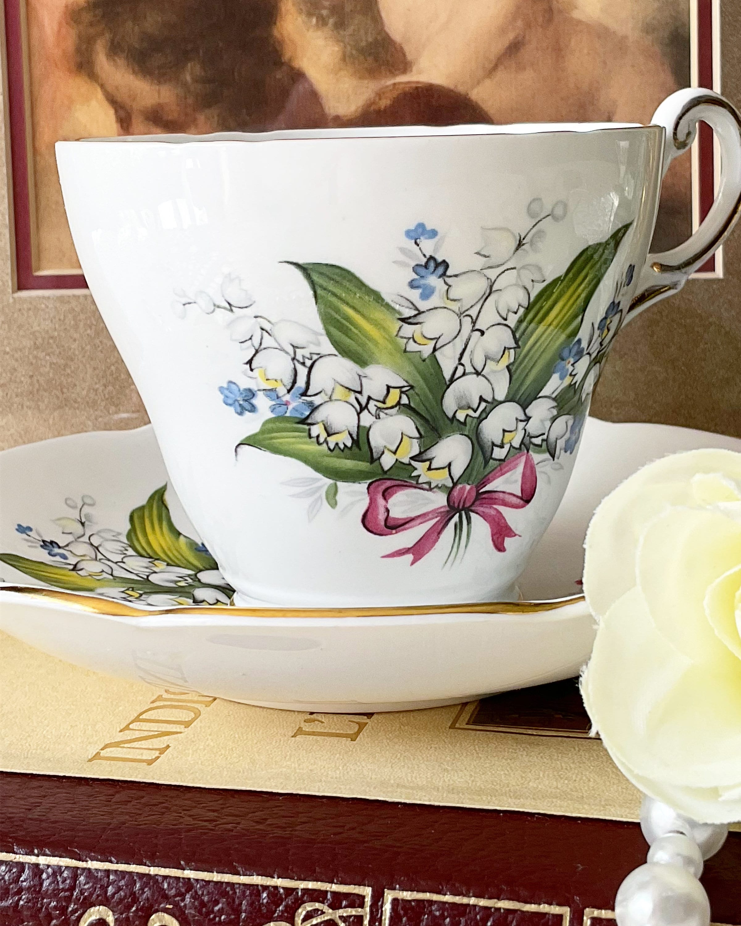 Regency Bone China England Lily of the Valley Tea Cup & Saucer