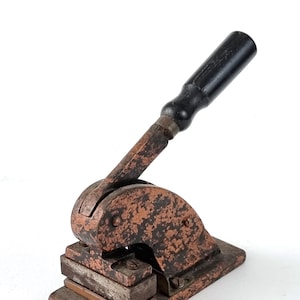 Prensa histórica vintage, prensa con membrete, decoración de escritorio, cabaña elegante, mango de ébano, efecto óxido, aspecto industrial, interés de Cockermouth