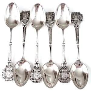 Vintage Set of Spoons, Six Spoons, Silver Plate, Miniature Rifle Clubs, Club Flatware, Coffee Spoons, Table Decorations, Traditional Sport