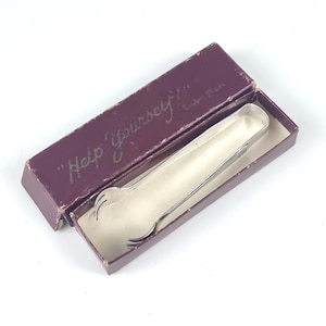 KLEINE suikertang, verzilverd bord, kartonnen doos, Help Yourself, Tudor-plaat, 3 1/2 inch lang, bestek in doos, Afternoon Tea, sierlijk formaat, nippels
