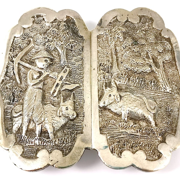 FREE POST - Scarce Antique Belt Buckle, Silver Plate, Farming Scene, Nurses Belt, Farmer and Cows, Rural Design, Traditional Antique Look