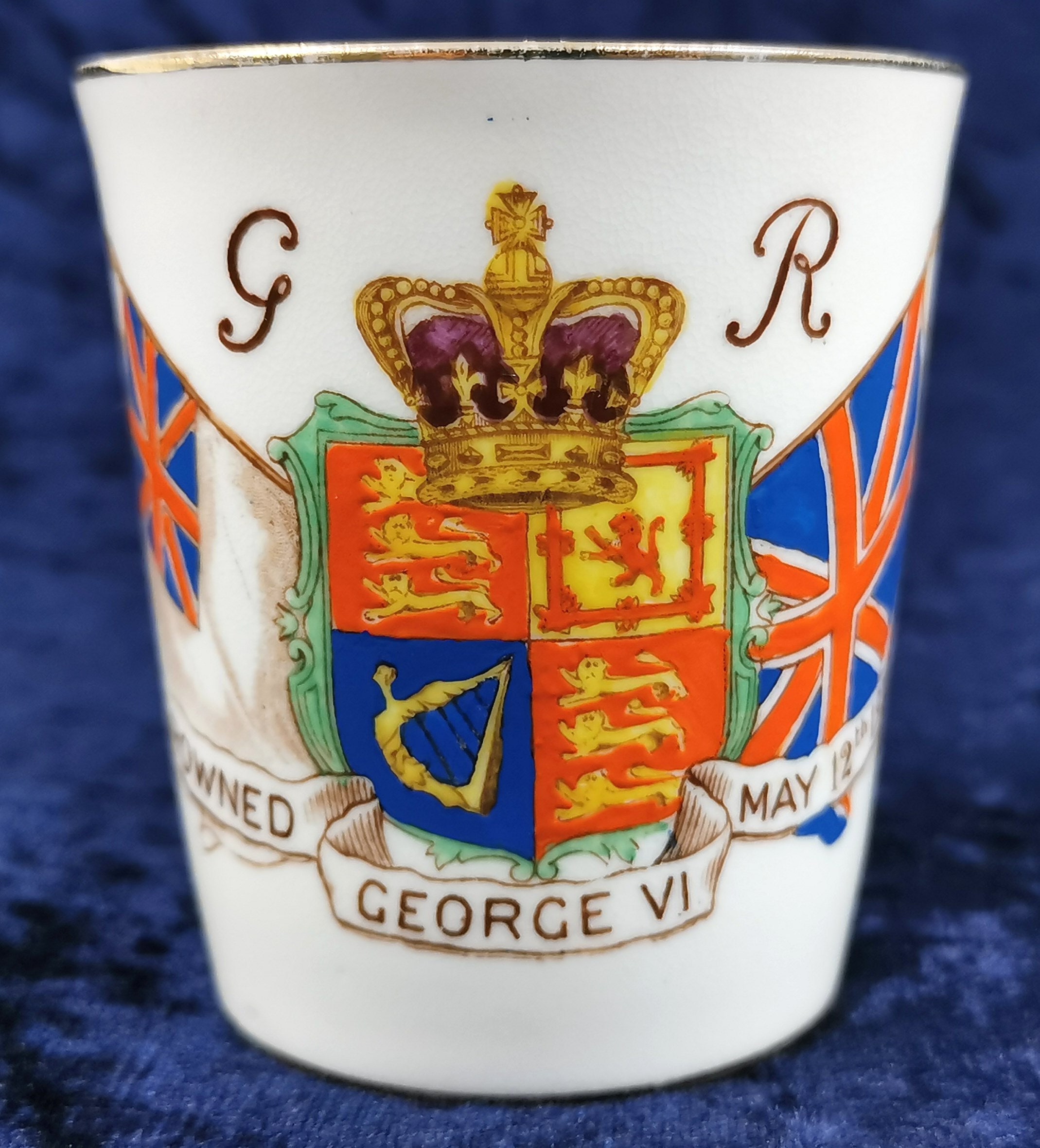 Queen Crest - Etsy