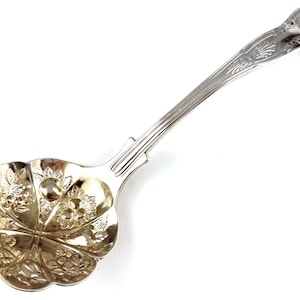 Vintage Berry Ladle, Berry Fruit Spoon, Silver Plate, Traces of Gilding, Kings Pattern, Fruit Pattern Bowl, Retro Home, Single Serving Ladle
