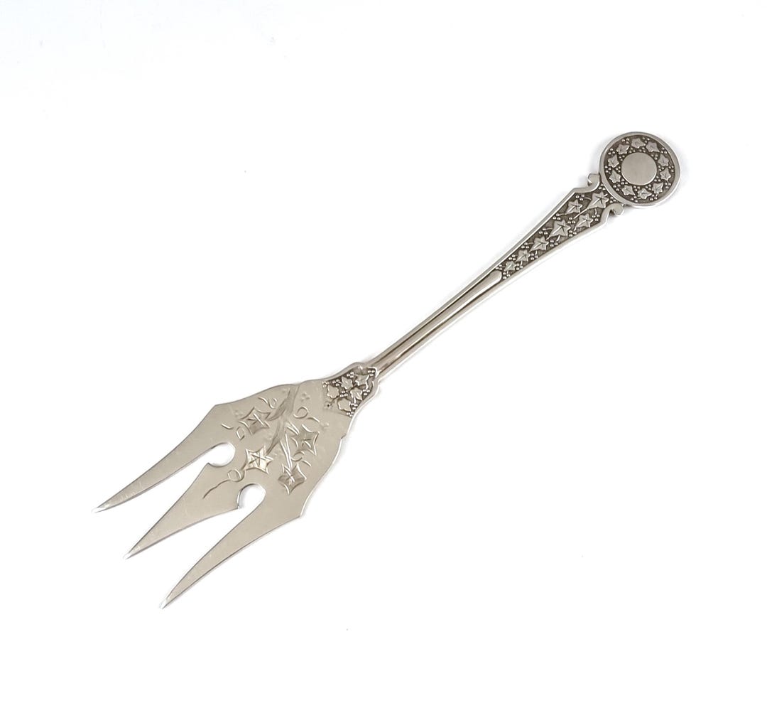 Antique Bread Fork, Silver Plate, Floral Flatware, Vine Leaf Pattern ...