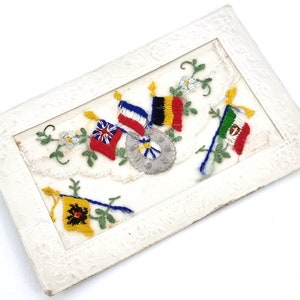 Great War Postkarte, Karte mit Klappe, Flaggen, Erster Weltkrieg, Glücks hufeisen, 1916 datiert, vom Bruder, Sozialgeschichte, WWI Militaria
