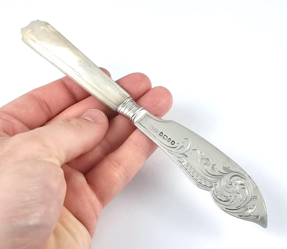 欠けたハンドルトップ、アンティークシルバーウェア、シルバーバター