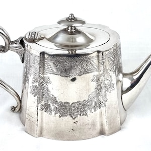 Traditional Antique, Victorian Teapot, Electroplated Tableware, Floral Pattern, Floral Teapot, Deykin & Harrison, Cottage Chic, Elegant