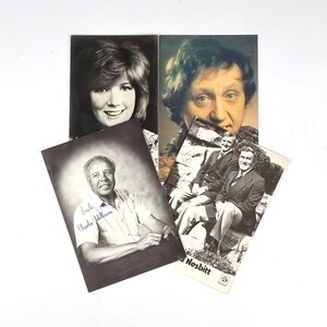 Vier vintage handtekeningen, ondertekende promotiekaarten, Cilla Black, Charlie Williams, Ken Dodd, Millican & Nesbitt, Job Lot, historische figuren