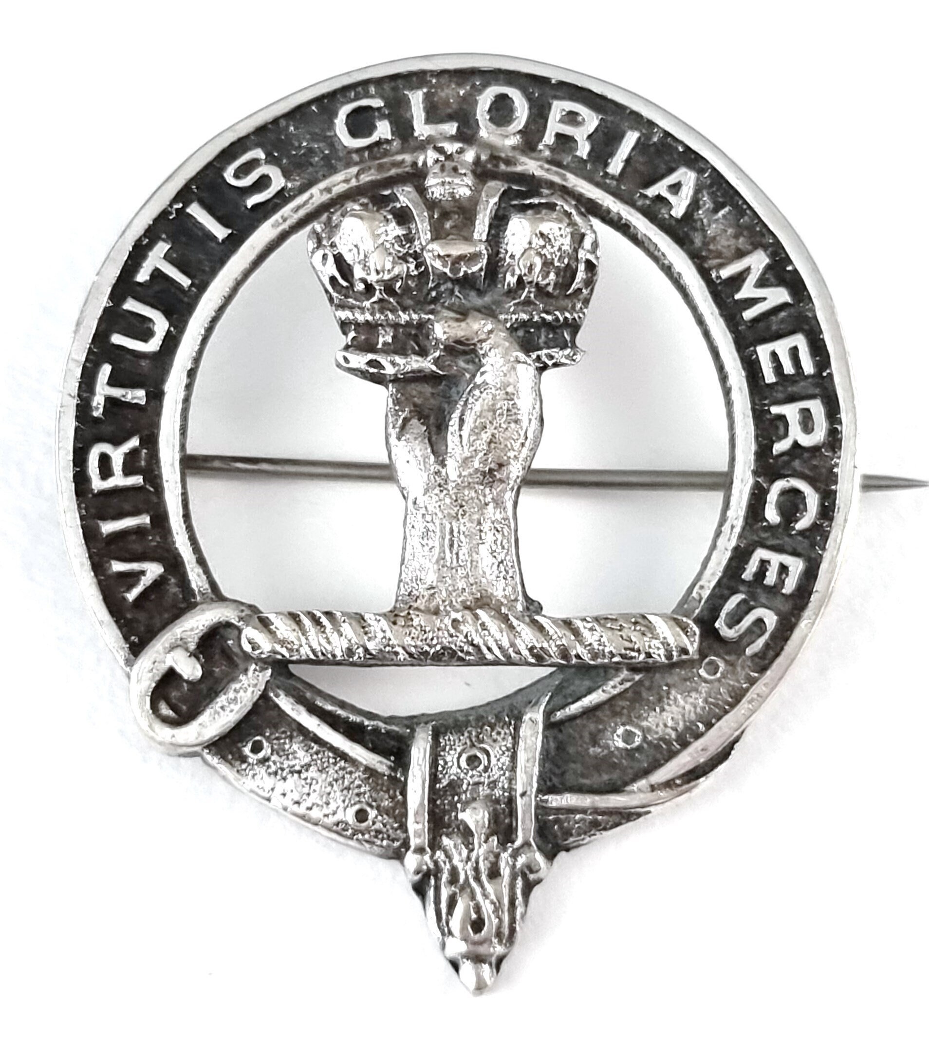 Vintage Brooch Scottish Clan Crest Silver Tone Metal Virtutis