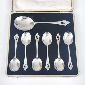 Vintage Dessert Set, Set of Six Spoons, With Serving Spoon, Silver Plate, Elegant Handles, Francis Howard, Boxed Flatware, Cased Spoons