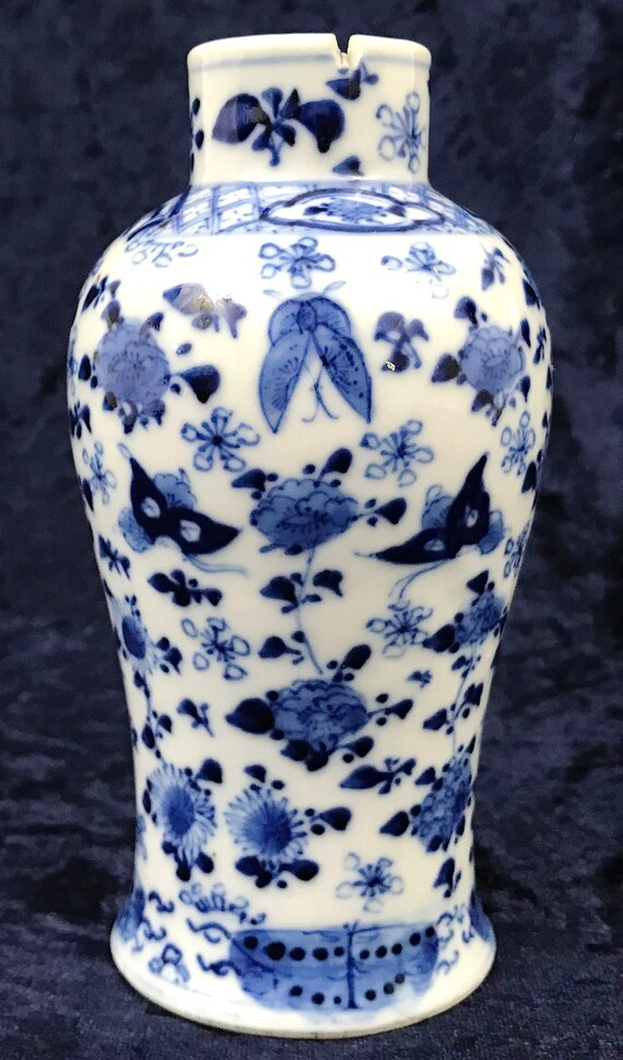 Collectibles Collectible Vases TALL Vintage Blue and White Vase Hand