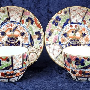 Traditional Antiques, Pair of Duos, Teacups with Dishes, Imari Style, Imari Palette, Chinoiserie Tableware, Floral Pattern, 19th Century