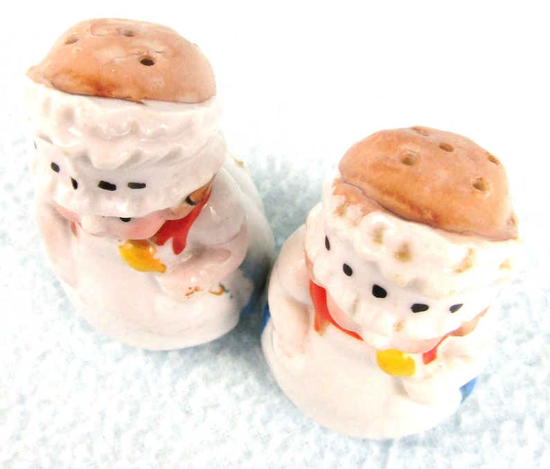 Salt and Pepper Mid Century Novelty Retro Japanese Ceramics Girls in Pinnies Vintage Pair of Shakers Apron Outfit Charm Table Cruet