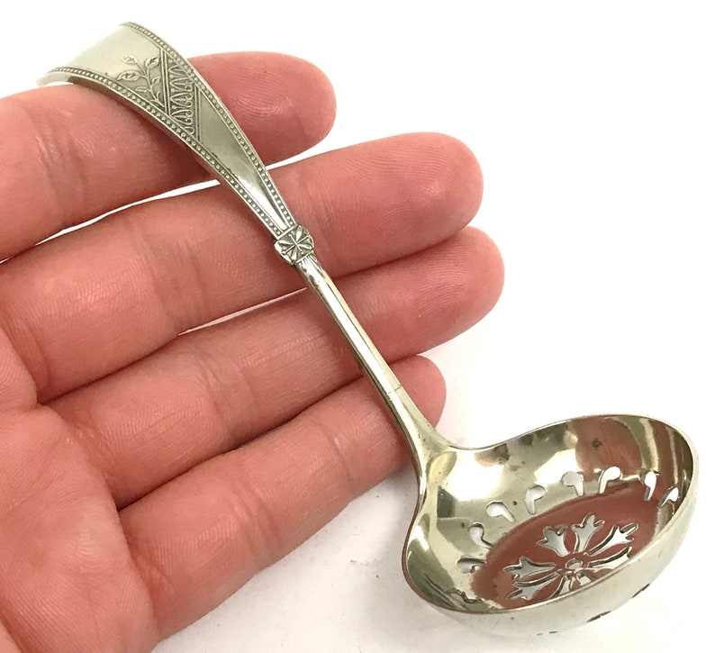 Daniel /& Arter Nickel Silver Elegant Traditional Brazilian Silver Aesthetic Floral FREE POST Laurel Style Antique Sifting Spoon