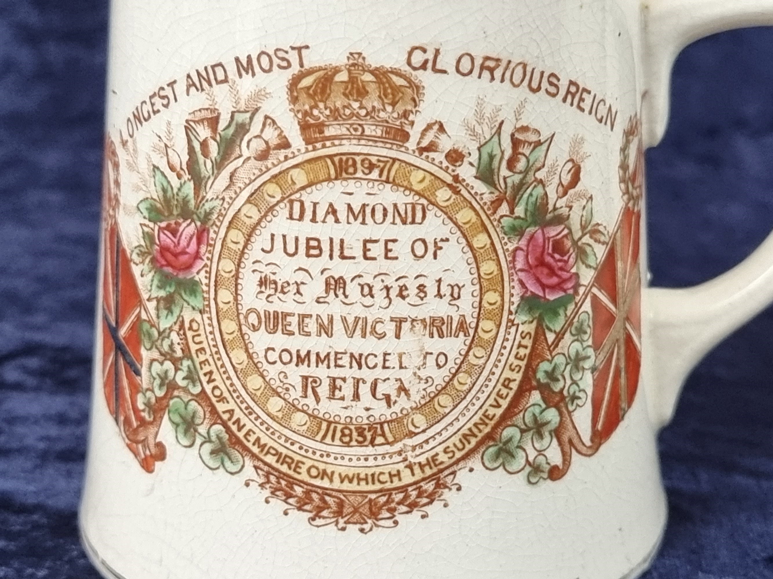 英国ヴィンテージ ♤ ビクトリア女王 1897年のマグカップ