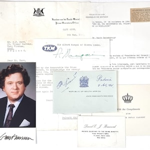 Lote de trabajo, Efímero histórico, Membretes oficiales, Algunos autografiados, David Oddsson, Sir Albert Margai, Islandia, Sudáfrica, Político