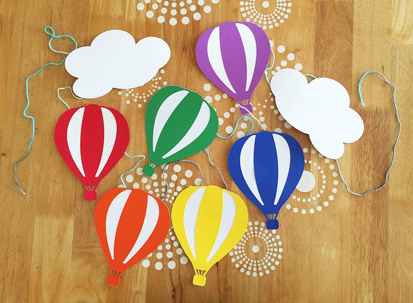 Мастер класс воздушный шар. Объемный воздушный шар. Воздушный шар из бумаги. Аппликация воздушные шары. Воздушный шар из цветной бумаги.